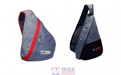 Mochila Transversal - Tam.: 40 x 30 x 12 cm.