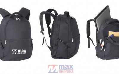 Mochila com bolsos nas laterais - Tam.: 43 x 23 x 21 cm.