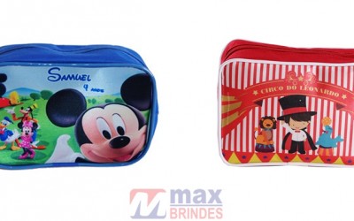 Necessaire em Lona - Tam.: 21 x 15 x 8 cm.